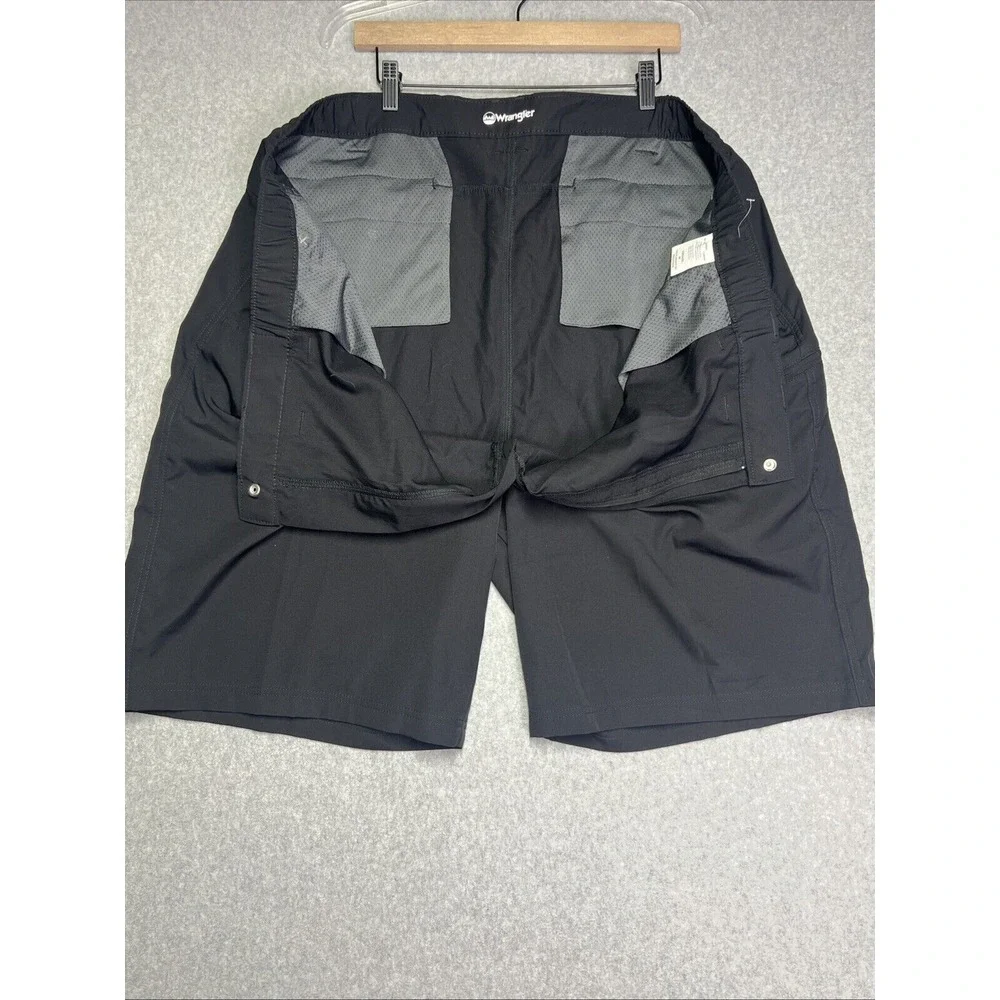 NWT Wrangler Classic Flex Waistband‎ Black Shorts Men's Size 48 - Picture 7 of 12